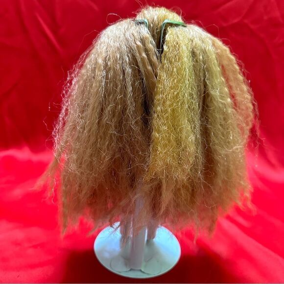 Na Na Na Surprise Teens Lora Vonn  fashion doll - Picture 5 of 9